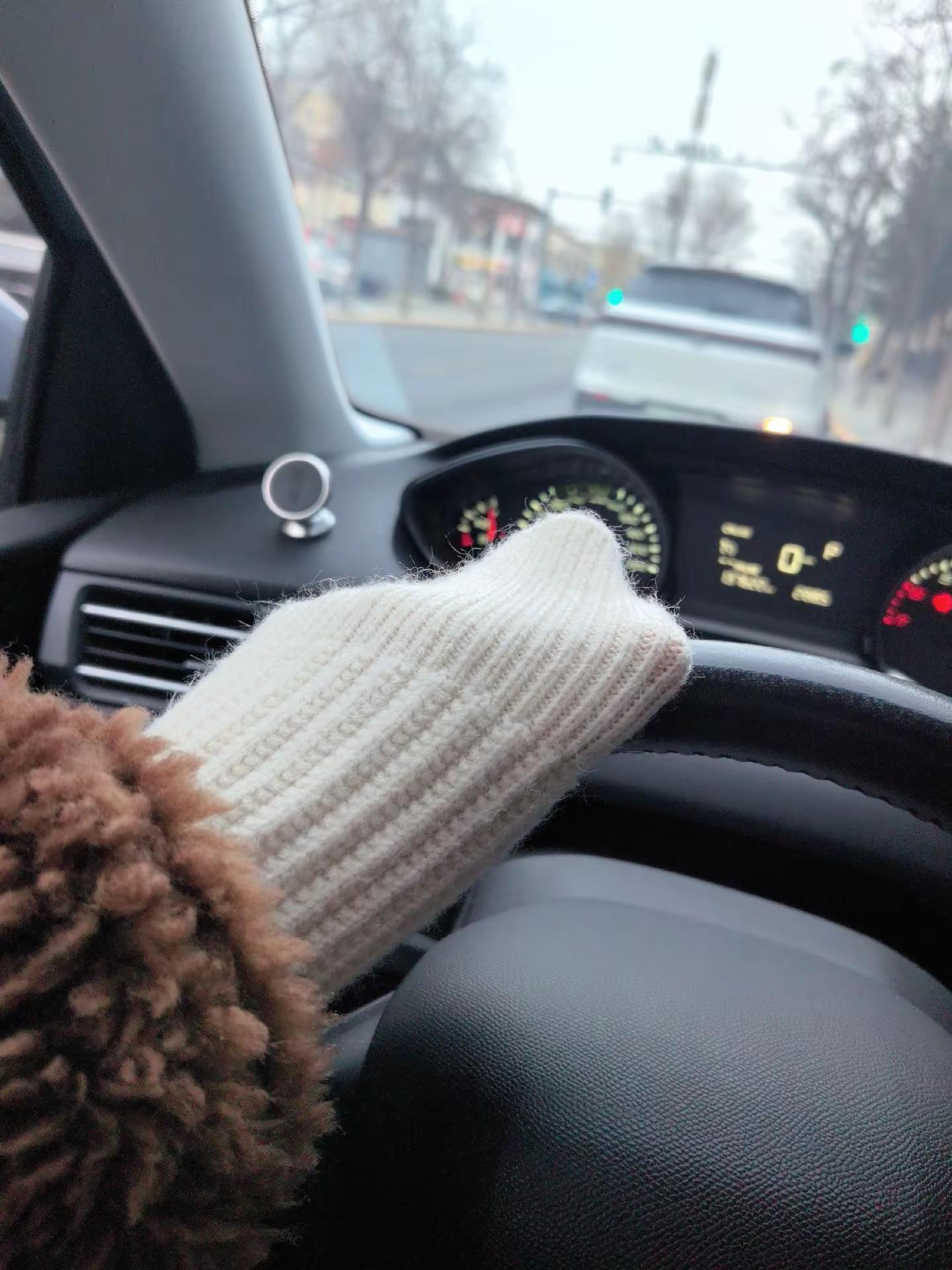 算了和你们方向盘能加热的人说不清楚🙃🙃🙃🙃