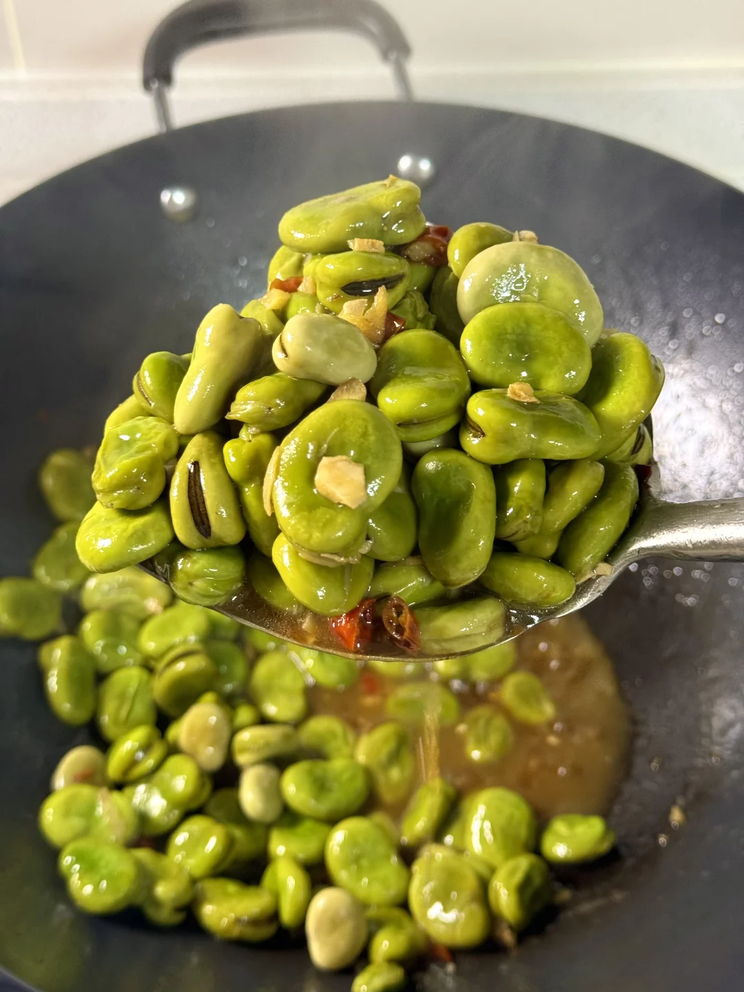 这个季节的蚕豆怎么做都好吃呀