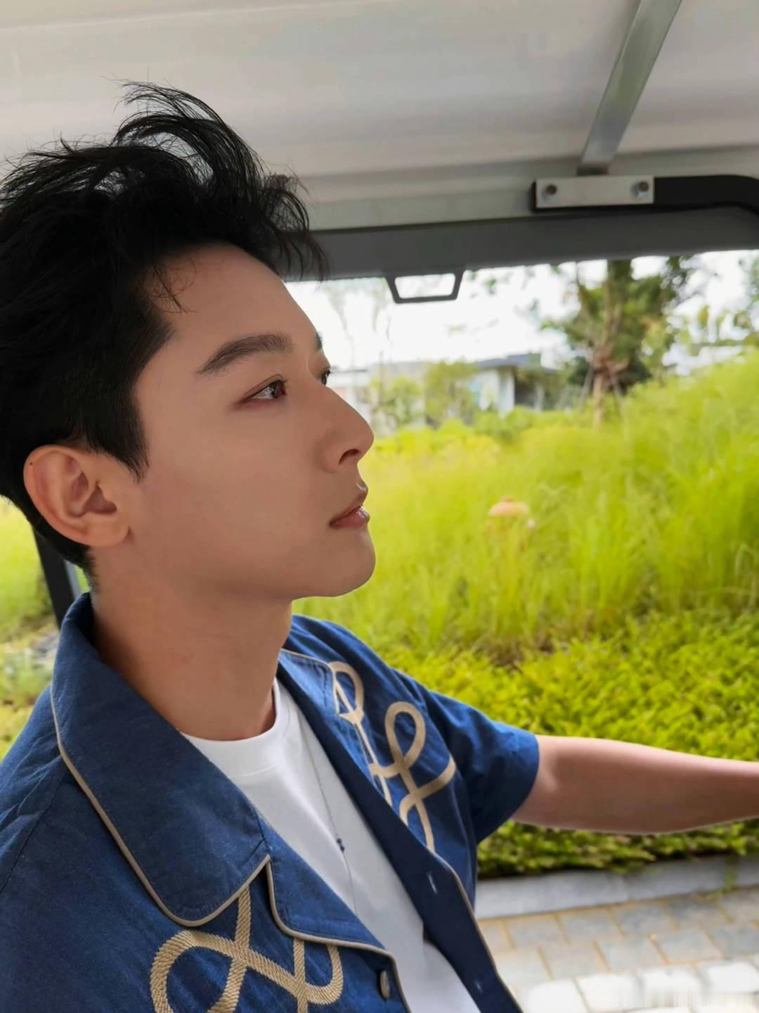 #张晚意的大理vlog杀青了# 空气太好了 ​