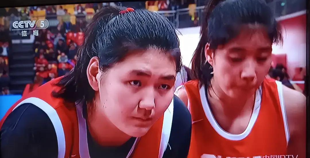 宫鲁鸣夸上天的天才中锋，为啥回俱乐部就被弃用？  宫鲁鸣口中全世界独一...