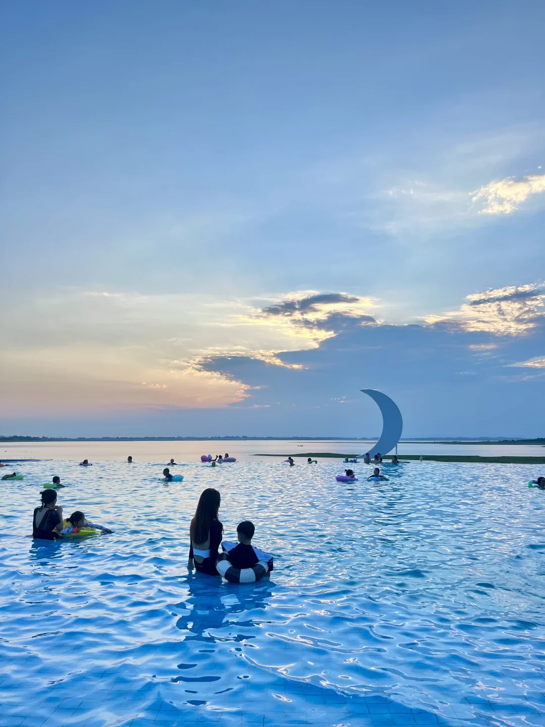 不用去三亚🌊武汉周边就有“看海小岛”🏖️