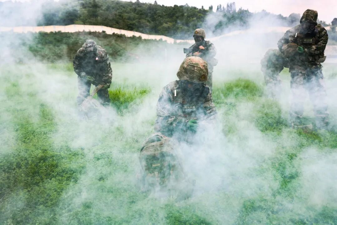 成功的快乐，收获的满足，不在奋斗的终点而在拼搏的过程，所以该你走的路要...