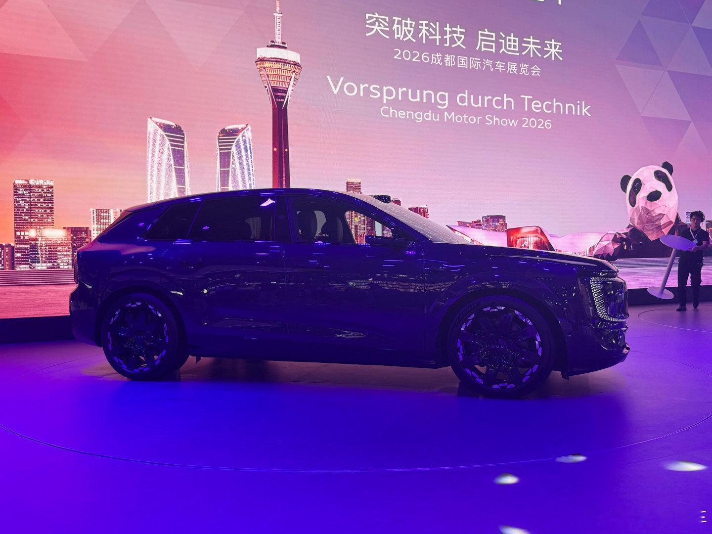 传统豪华品牌其实确实可以多关注了。

核心是，产品的变化和组织的变化，都让他们变得更有竞争力。

还是那句话，E5 和 E7X 的产品体验真的不错。

现在市场上有很多 同级别的产品 都很不错，但 audi 的个性化感受还是强的。

#成都车展潮这看##2026成都车展# ​