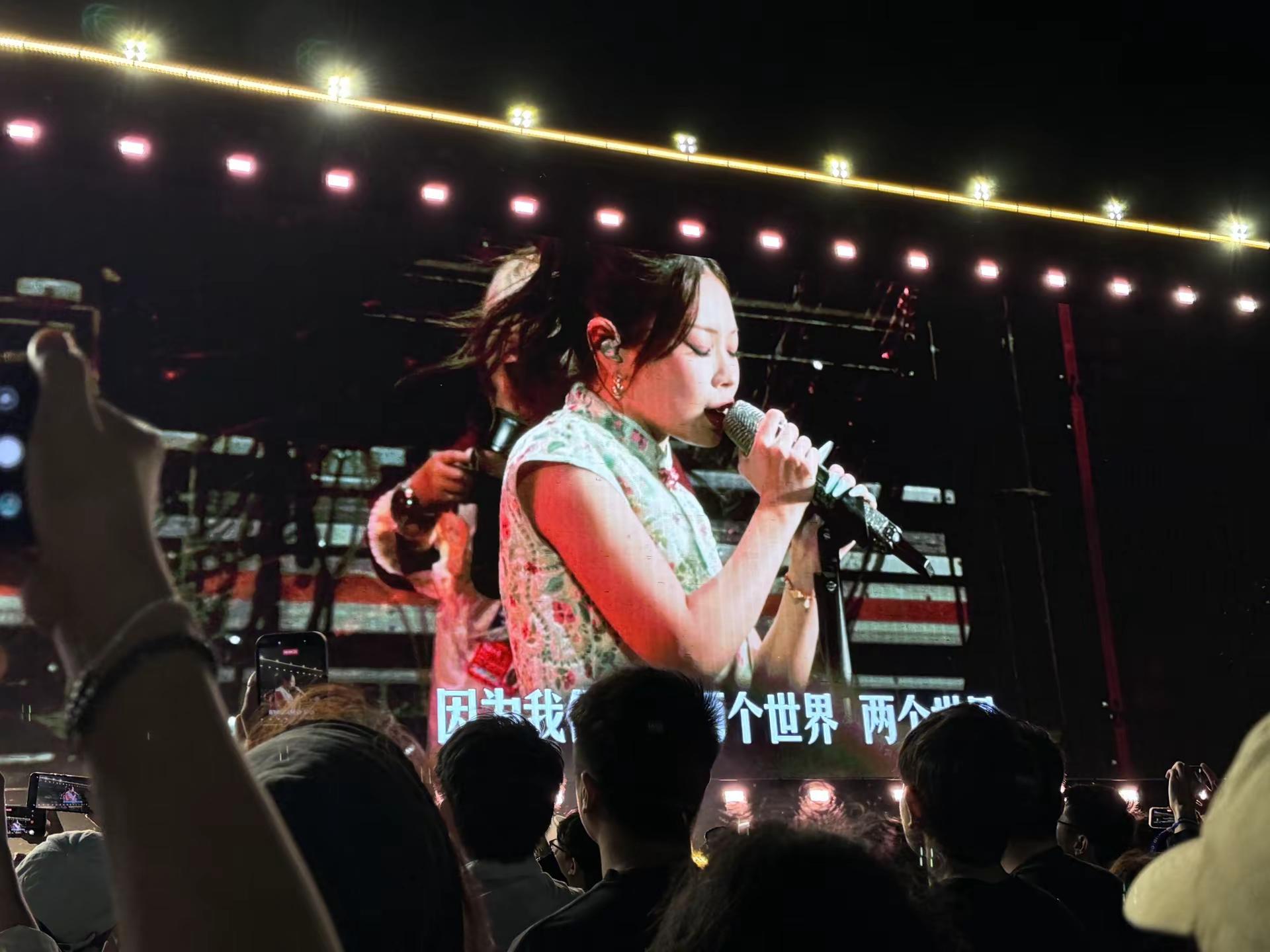 真的被李大奔帅死了，万妮达台风超稳，昨天氛围真的超级好李大奔 万妮达