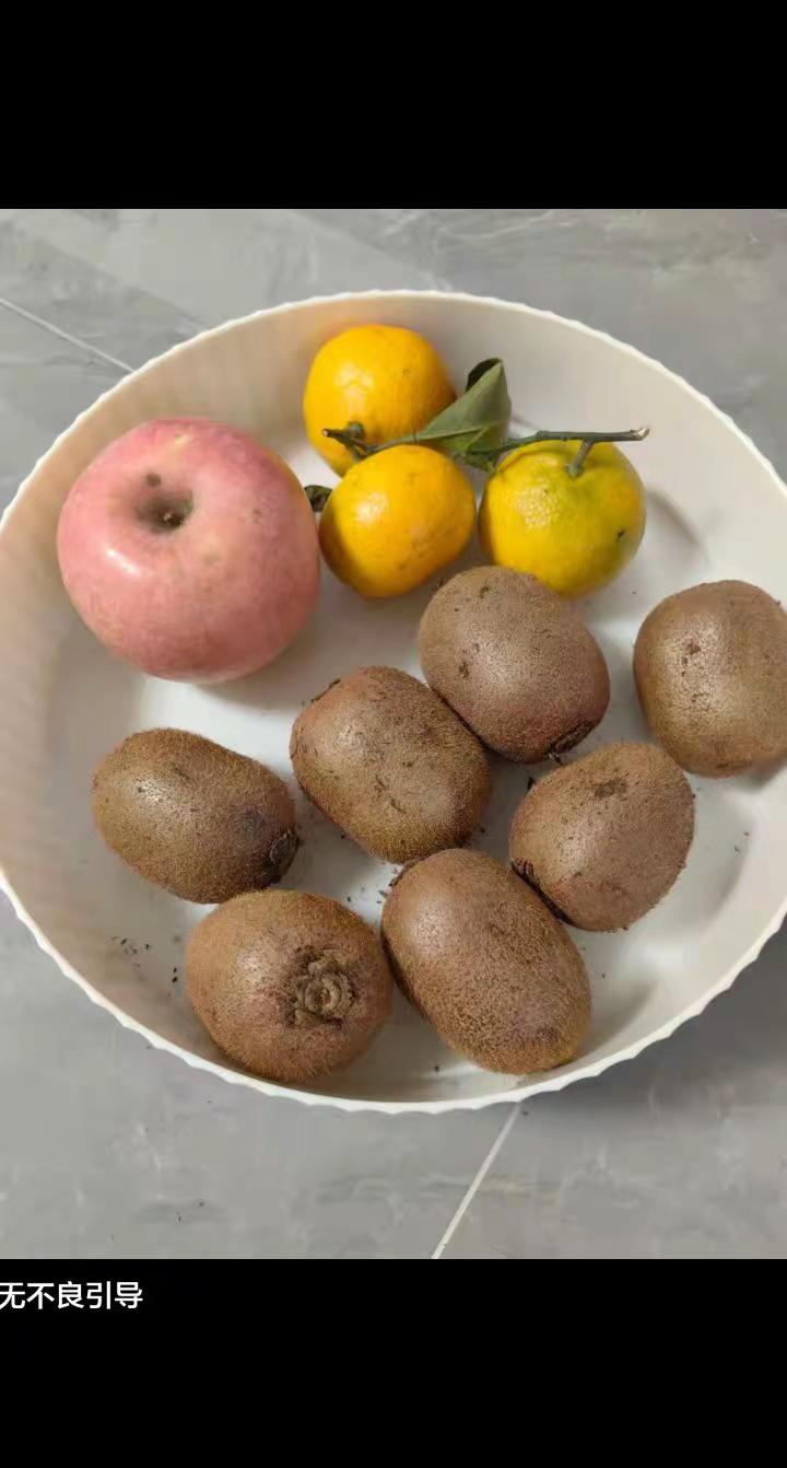 马刺还是太年轻了，关键失误&amp;绝杀不中，马刺主场再负尼克斯