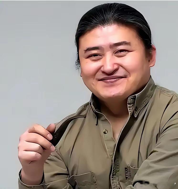 有人说，刘欢老师的墓地也许会选择在天津，因为天津是他的家乡，他从小在天津长大，他是土生土长的天津人，而中国人讲究最落叶归根了。
​也有人说，可能会选择在北京，他在北京的对外经济贸易大学当了三十多年的老师，他的工作和家庭都在北京，那里有他牵挂的家人，也有他教出来的无数学生，北京是他 ​