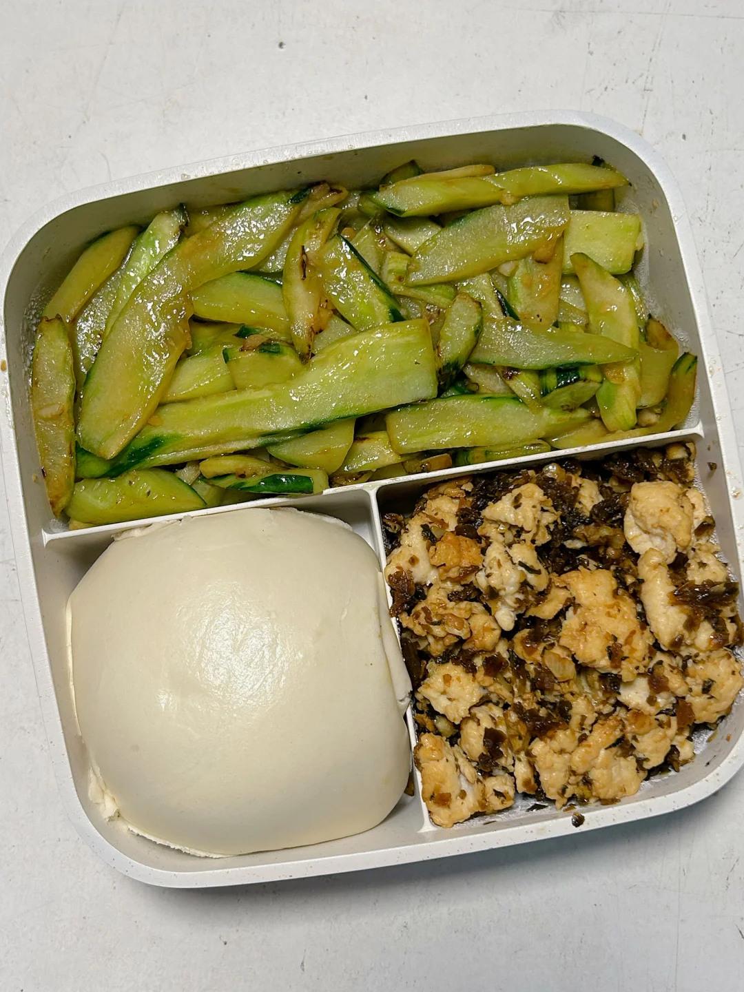 Day17 | 吃够1350大卡生活化减脂|已瘦4.8