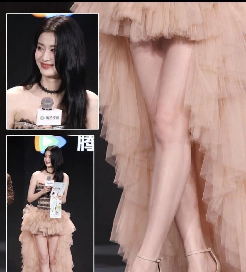 王楚然接替金晨上了《现在就出发4》，节目组这一季设计了三亚沙滩和长白山雪地两条线，体力任务占比拉得很高。路透里她摔进海里站起来满脸沙子，没先擦脸，跑完剩下的路。她还跟导演组主动说别因为她是女生就降低难度。
我觉得争议的根本不在她练没练。综艺节目用人是有逻辑的，金晨前几季的标签是“敢玩敢闹”，王楚然明