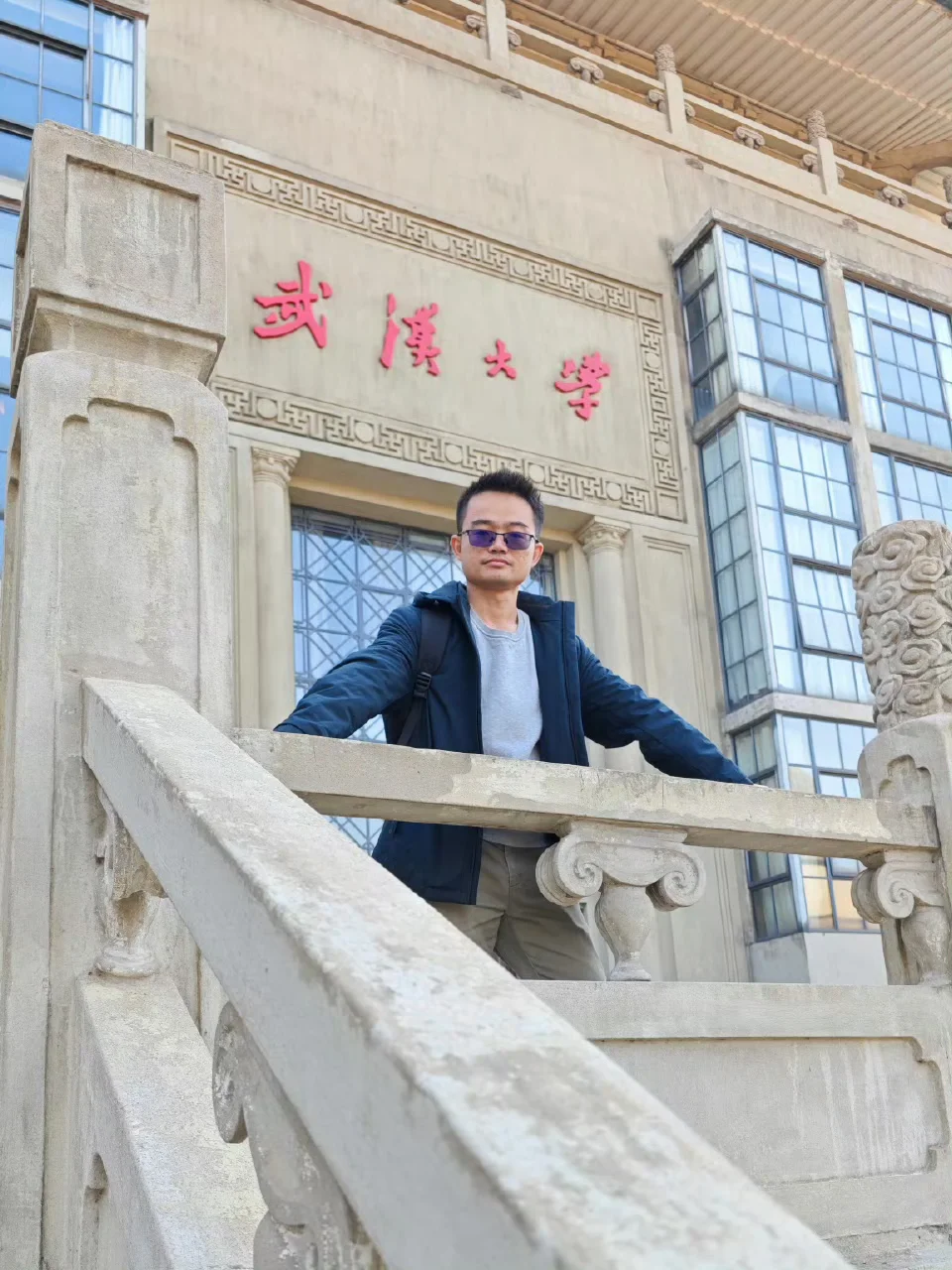 举双手支持武大，免预约进校