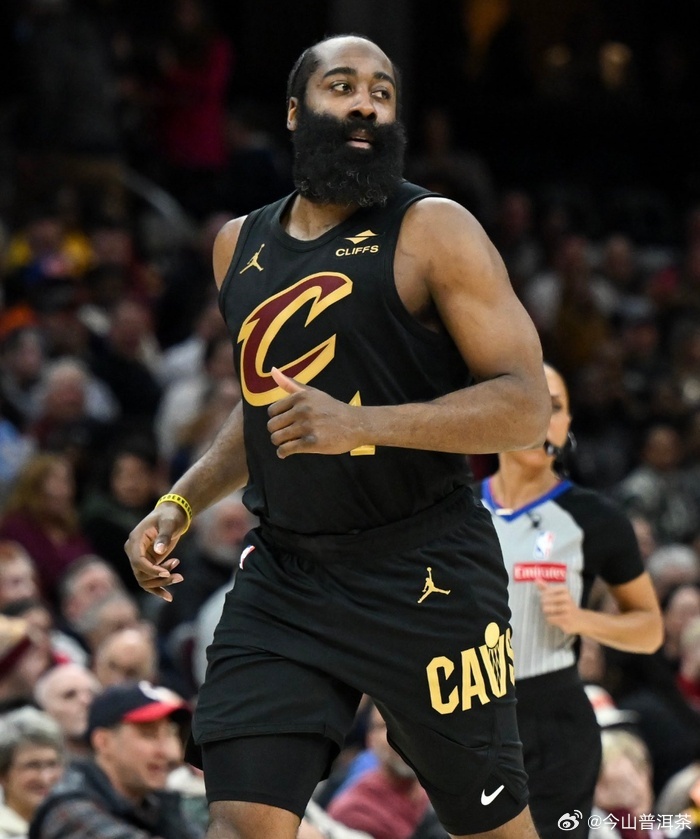 大胡子“哈登”续约骑士，真的还有夺冠希望吗？最近NBA名记爆出重磅消息...