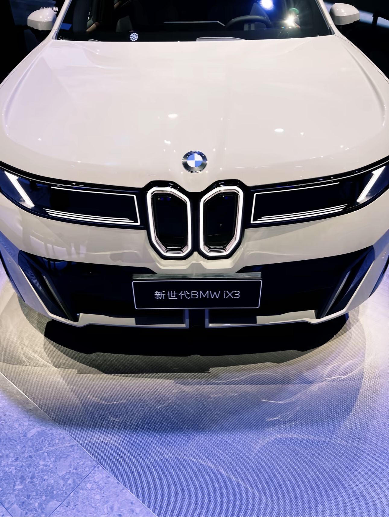 成都车展，新世代 BMW ix3