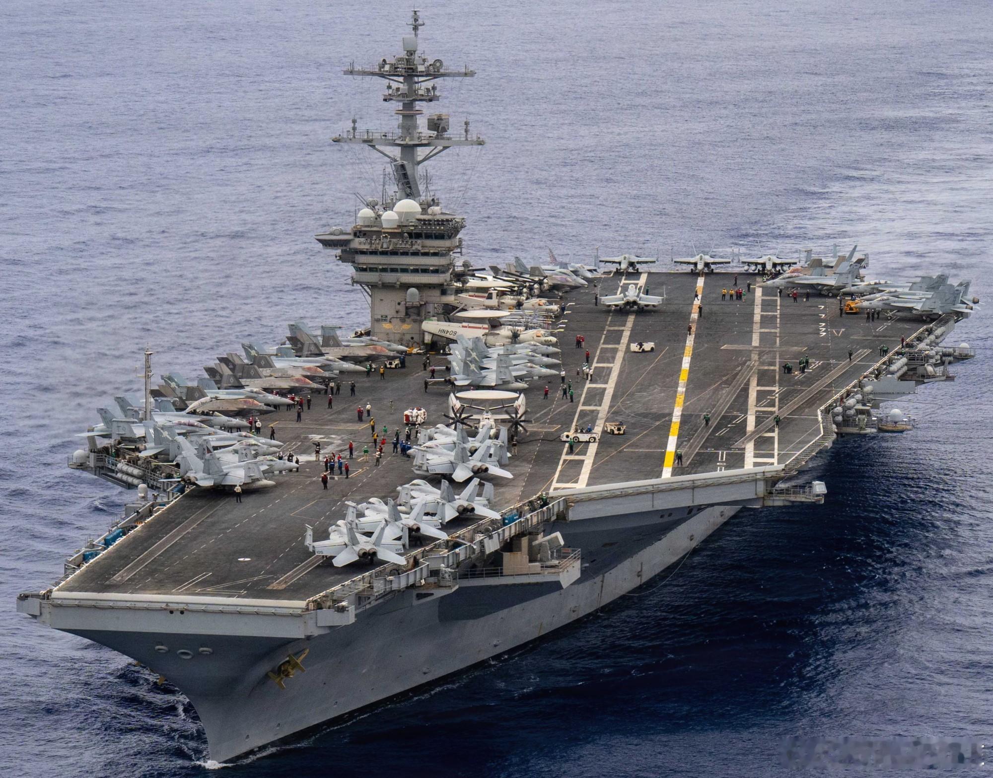 2026年7月，参加环太军演的美国海军“罗斯福”号（CVN71）核动力航母，搭载第11舰载航空联队，该舰于6月抵达夏威夷珍珠港海军基地。罗斯福号是尼米兹级4号舰，1986年入役，以美国第26任总统西奥多·罗斯福的名字命名。 ​