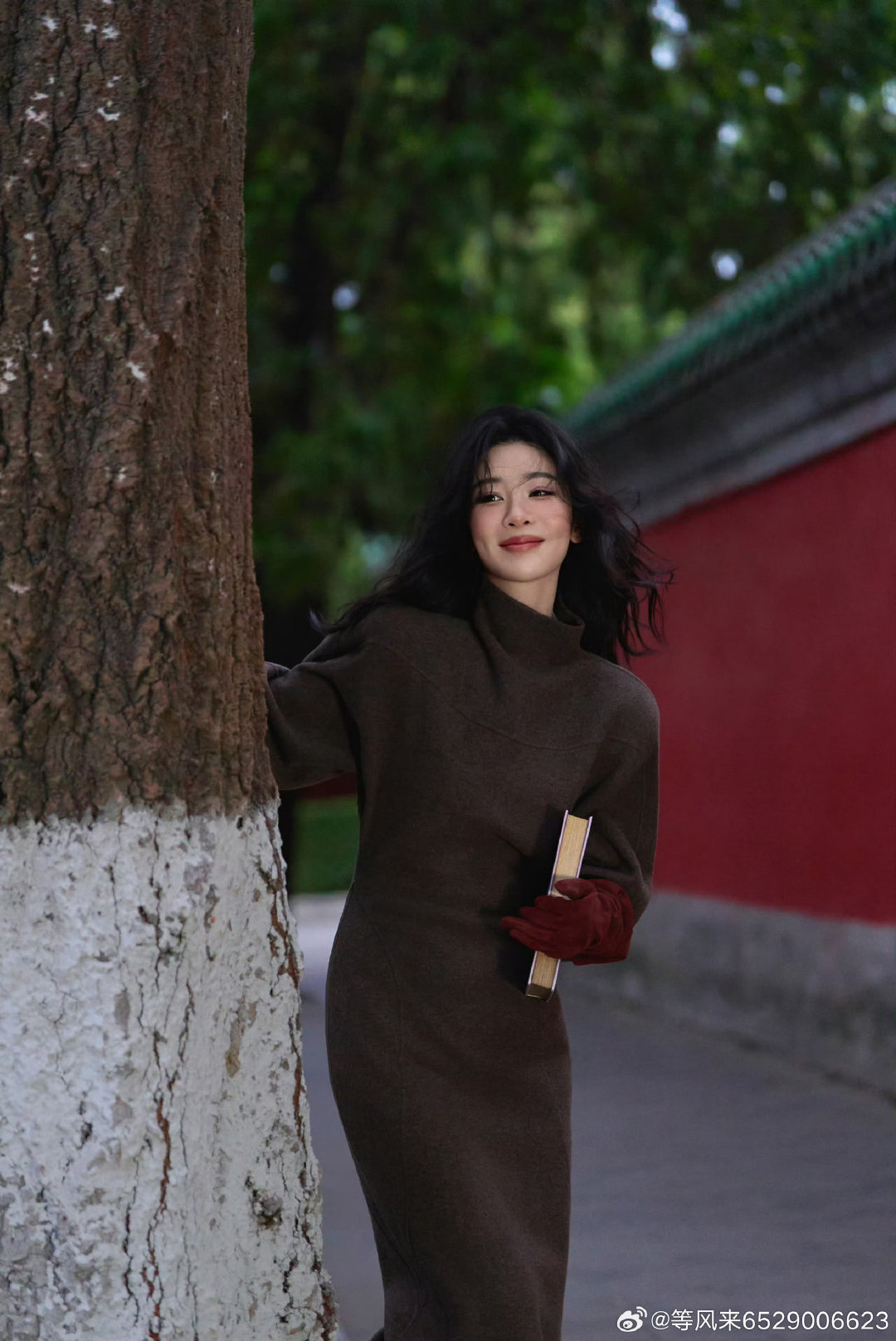 #杨紫[超话]# 恭喜姐姐即将官宣新代言 ​