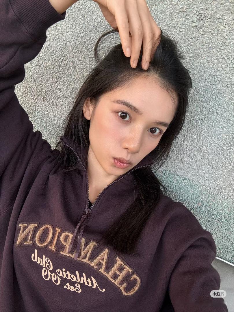 #张婧仪[超话]#  
谁家宝宝仪#张婧仪代言比亚迪秦max# ​