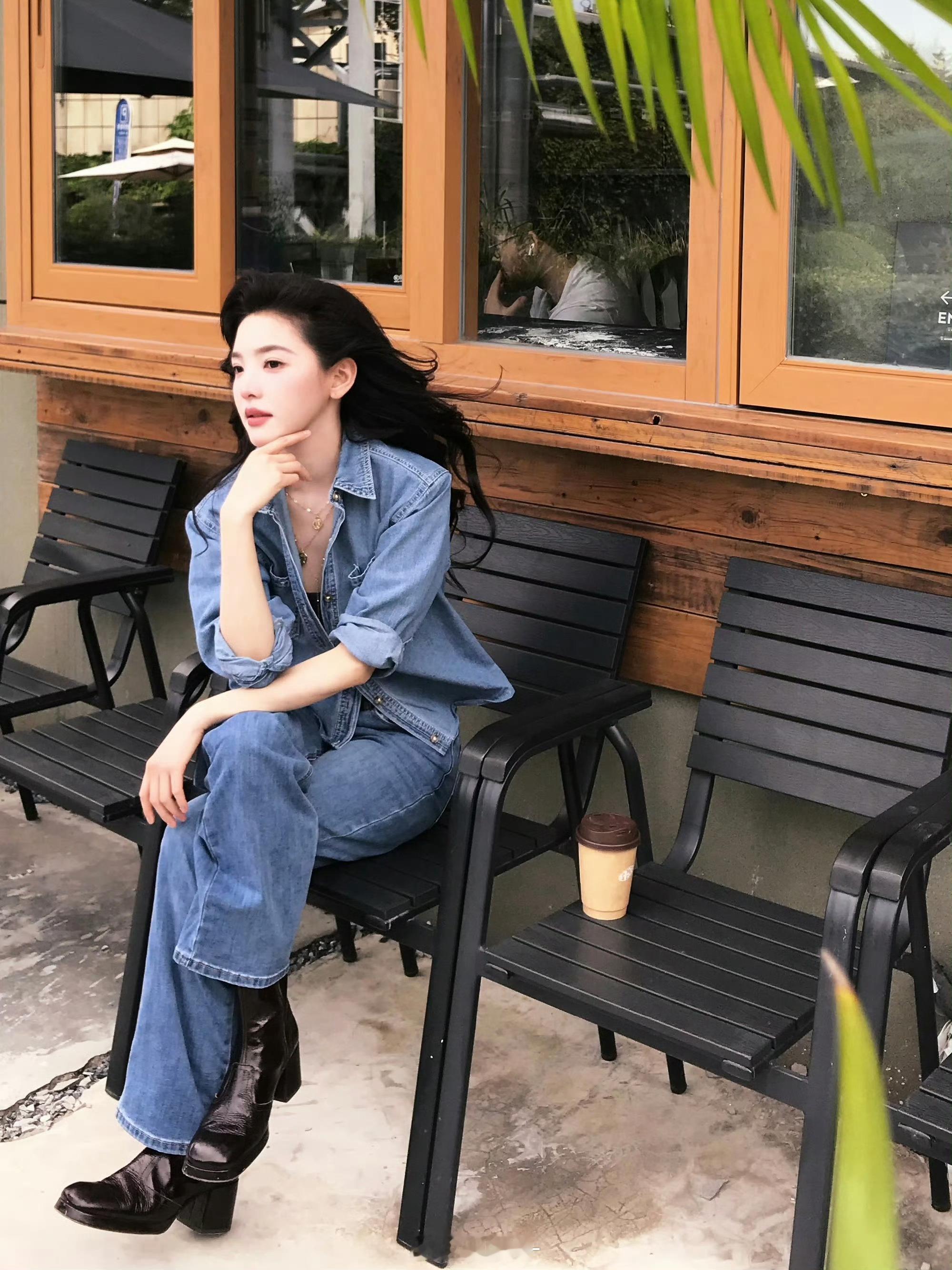 #章若楠想把你和时间藏起来#🩵#章若楠沈千盏# 

𝓣𝓱𝓮 𝓼𝓮𝓪𝓰𝓾𝓵𝓵 𝓲𝓼 𝓽𝓱𝓮 𝓶𝓮𝓼𝓼𝓮𝓷𝓰𝓮𝓻 𝓸𝓯 𝓽𝓱𝓮 𝓼𝓮𝓪, 𝓪𝓷𝓭 𝔂𝓸𝓾 𝓪𝓻𝓮 𝓶𝔂 𝓮𝓽𝓮𝓻𝓷𝓪𝓵 𝓵𝓲𝓰𝓱? ​