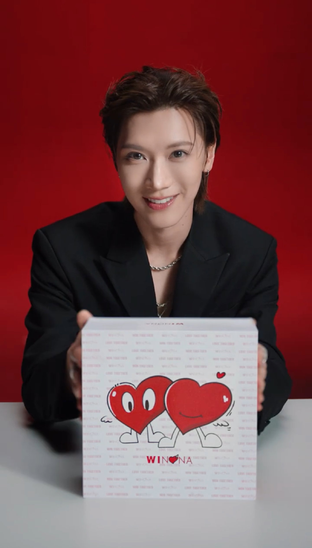 #TEN[超话]#🐈‍⬛#薇诺娜品牌倾慕大使李永钦# 

钦钦要来直播间咯❗️
大家定好闹钟来听喵喵咪咪带货🤣

发布节奏👇🏻
📍8月26日 
15:00 直播预热海报
发布平台：[浪]、🫘、🍠、IG

📍8月30日
20:00 艺人进播
直播平台：京东美妆采销直播间

​