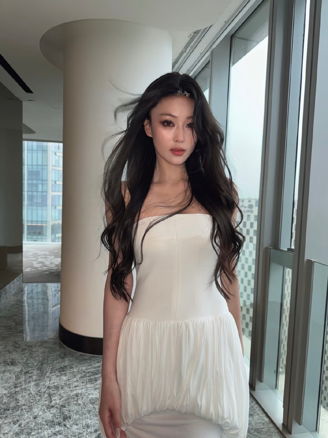 #张馨予爱在山海间#🐱#张馨予苏可# 
好美萌！好像一只小狐狸🦊​