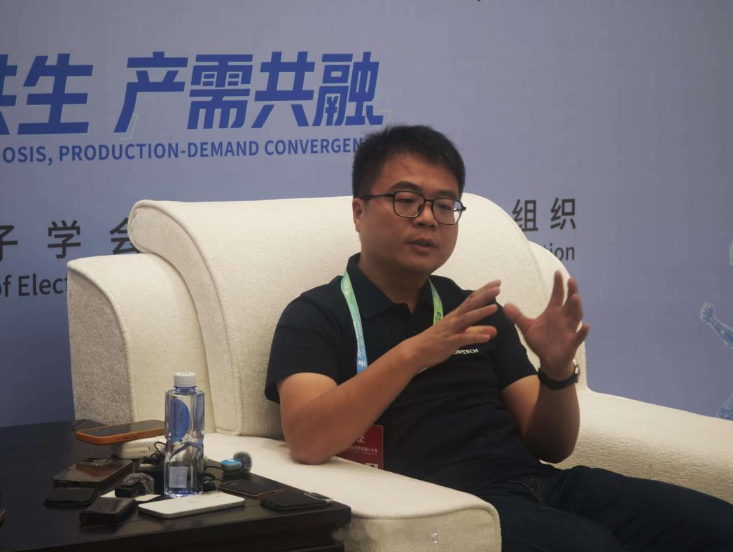 【谁在买“机器人男友”？优必选高管：年轻人居多，女性比例偏高】 202...