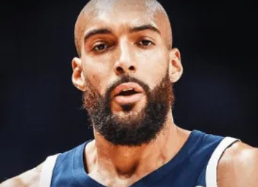 NBA官方：戈贝尔累计6个恶意犯规积分，将被停赛一场  NBA官方今日...