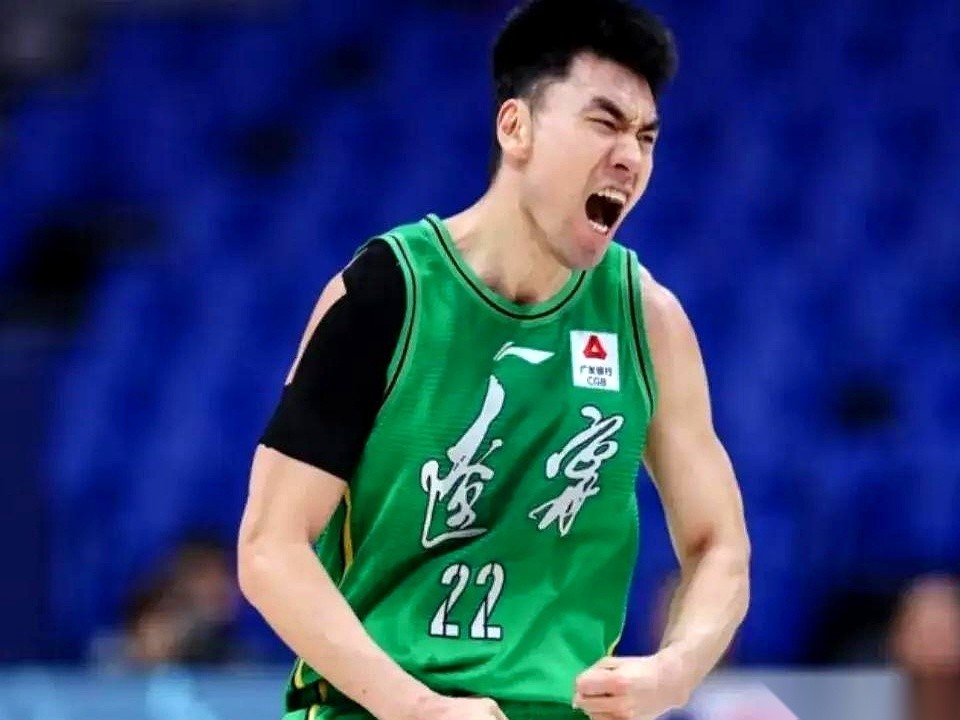 辽宁男篮主帅乌戈，赛后一句话，把整个发布会的气氛砸到了冰点。 他没看手...