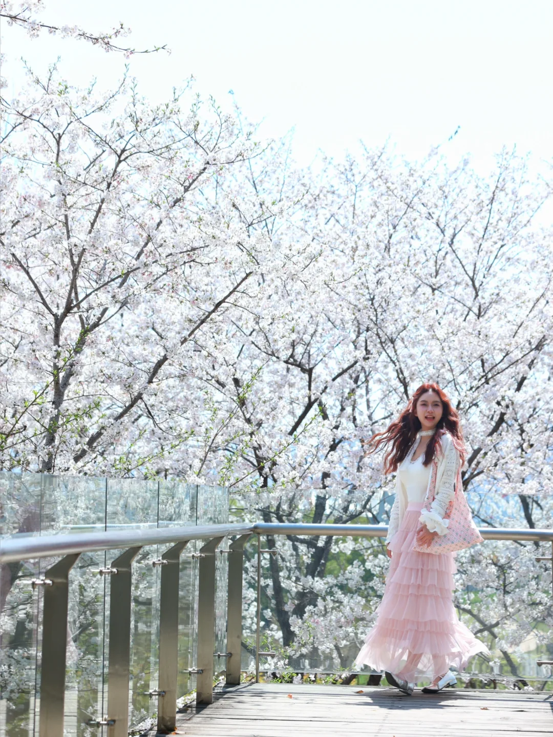 3.25新机位‼️地铁直达🚇这个樱花露台杀疯了