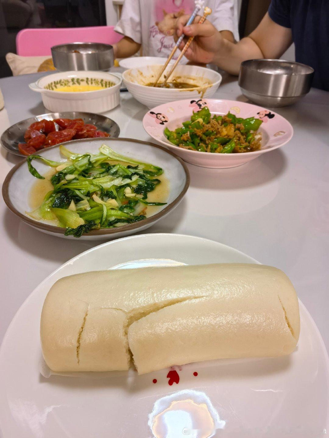 因为刷剧随便做做应付一下的晚餐[挖鼻][挖鼻][挖鼻]#晚餐# ​