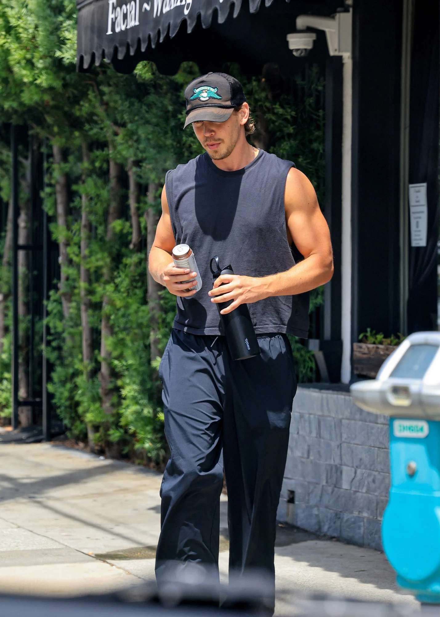 Austin Butler奥斯汀·巴特勒8月20日在洛杉矶离开健身房最新街拍📷

#austin butler# ​​​