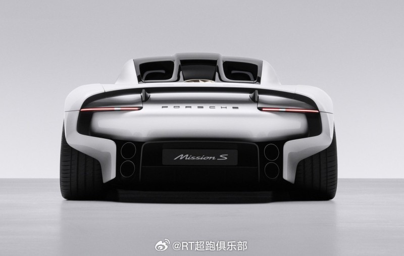 保时捷Mission S概念车纽约全球首发：定位高于911的全新中置发动机旗舰平台

当地时间10月15日，保时捷全新概念车Mission S在纽约皇后区一座码头完成全球首发。70多年前的1953年，保时捷首款超级跑车、中置发动机的550 Spyder正是在这里拍下首批官方照片并传遍全球。把发布地选在同一处码头，保时捷想 ​