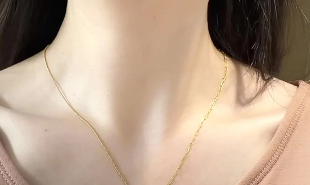 韩国oliveyoung发现超好用的脖子矫色液