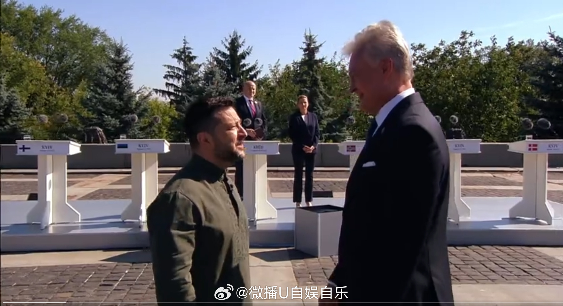 摘自泽连斯基与记者的对话（1/3）：俄罗斯每年可能生产多达1300枚弹道导弹。目前，他们有600至630枚。我们对他们从现在到冬季结束所预期的数量有大致了解。粗略估算，他们每月可能生产100枚弹道导弹。但他们不可能达到这一水平，我们正在努力削弱其军事工业。相关的任务包括对军事目标实施打击，以及其 ​
