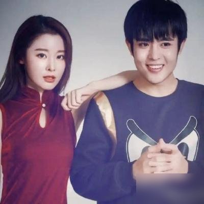 王星在节目上演尔康，眼神是空的，吴镇宇直接点破：你眼里没东西。
人回来了，魂还留在妙瓦底。他被骗去泰国拍戏，日薪2500，落地就被转手，四天倒卖三次。对方明说，不要钱，只要人。
最狠的是，他在园区被按着脸刷网贷，几万块全被划走。回国后证据没法固定，怕征信烂掉，只能认栽，每月还4280。
央视刚