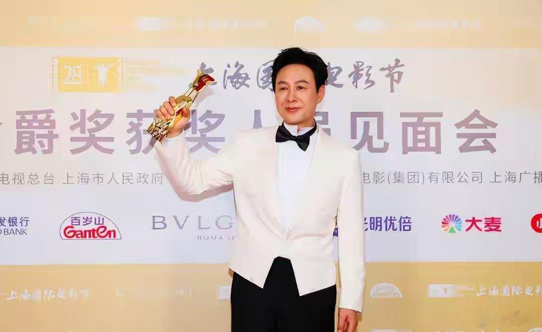 住北京农家院的张颂文，如今官宣新身份，50岁的他成了人生赢家 ​