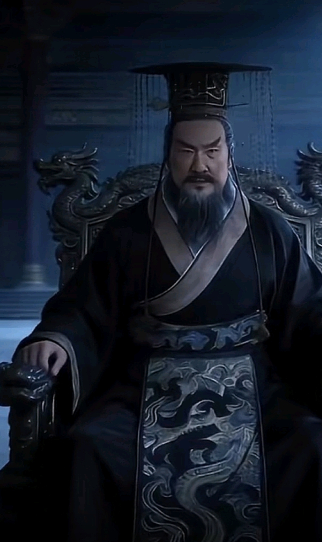 ——小篆虽未普及，但“书同文”一举锁定了汉字结构基因与文化共同体命脉。、[灵光一闪][灵光一闪]为什么说它“成功”？
真正统一了文字的“内核”：
李斯等人整理创制的小篆，不是为了让人天天写，而是为每个汉字