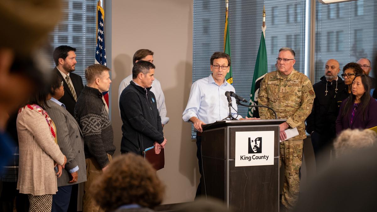 【洪灾影响持续扩大 州长警告灾后恢复或持续数月】在连续多日强降雨和“大...