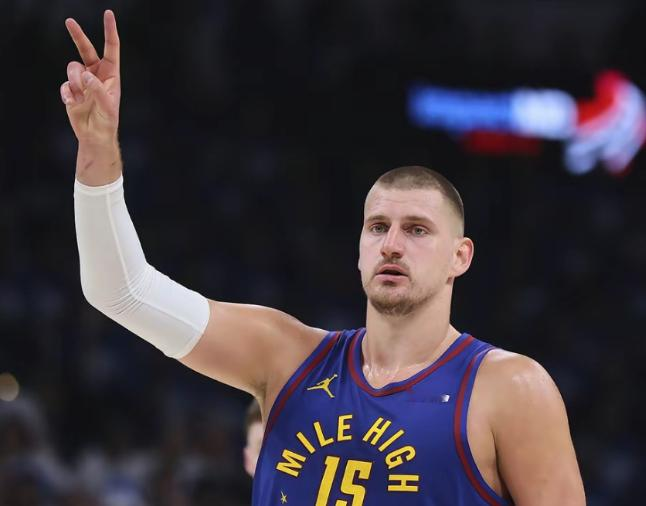 森林狼核心集团受伤休战， 掘金再扳一城，2-3总比分落后， 看好掘金翻...