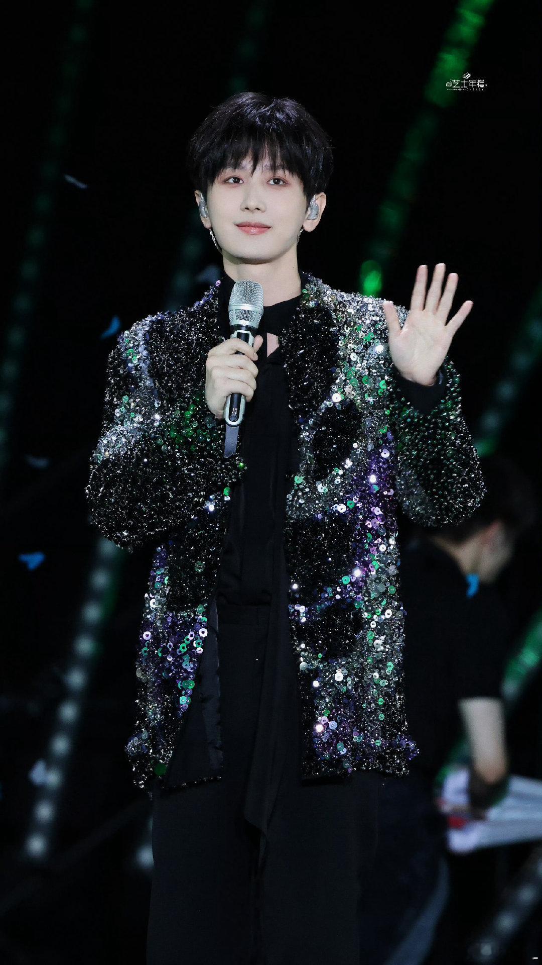 #成毅狩谎# cy#成毅林彦廷# 
成毅，人间百戏，角色如棋，你是落子最惊艳的那一笔。
成毅｜卢云 | 两京十五日 | 朱瞻基 ｜狩谎｜林彦廷 ​