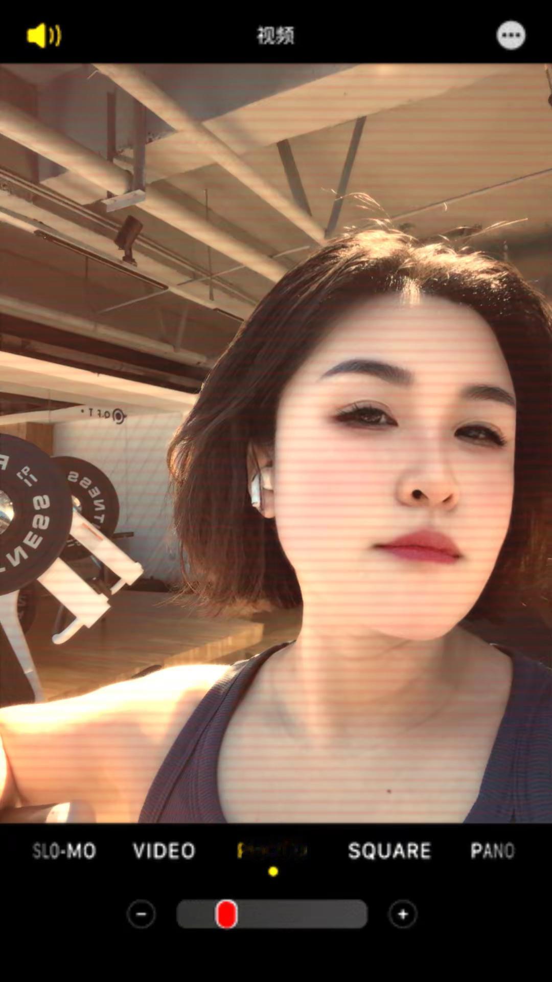 <p>爱健身的小姐姐 <!--{img:0}--></p><img s...