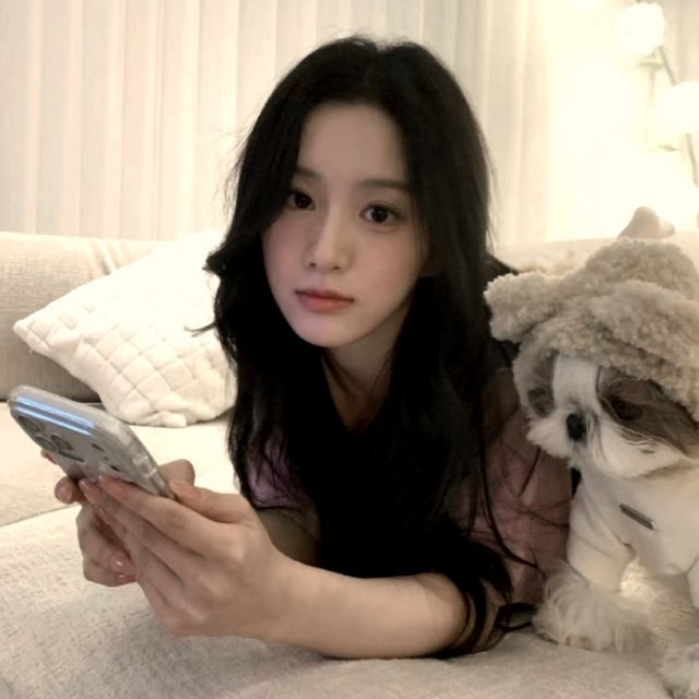 #包上恩[超话]# 她和拖拖🐶 ​