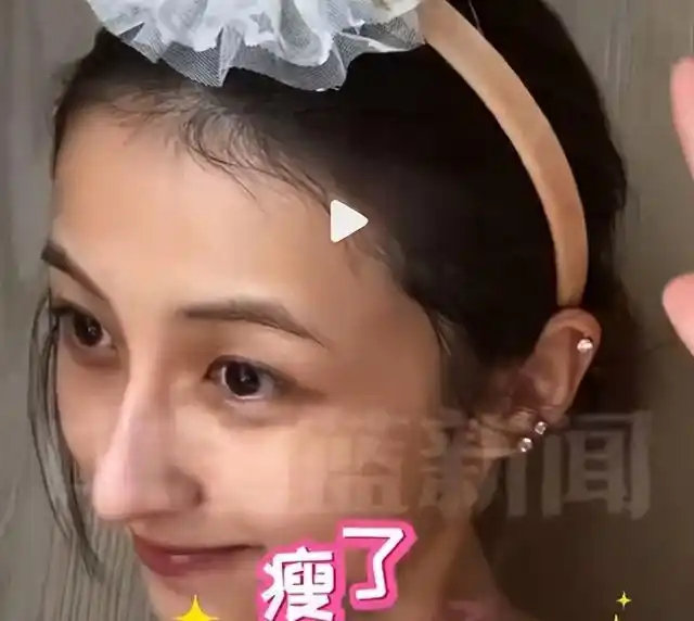张子枫近照瘦得快认不出来了，看着有点像李维嘉，背后的原因挺让人心疼 ​