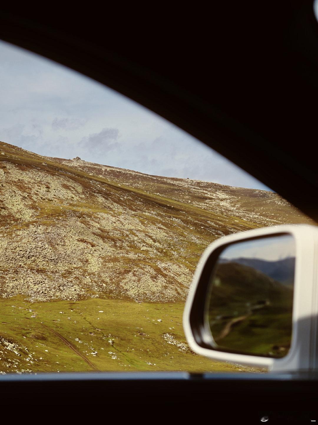 #mia的汽车日常# 
《我的阿勒泰》
 with Rolls-Royce  ​