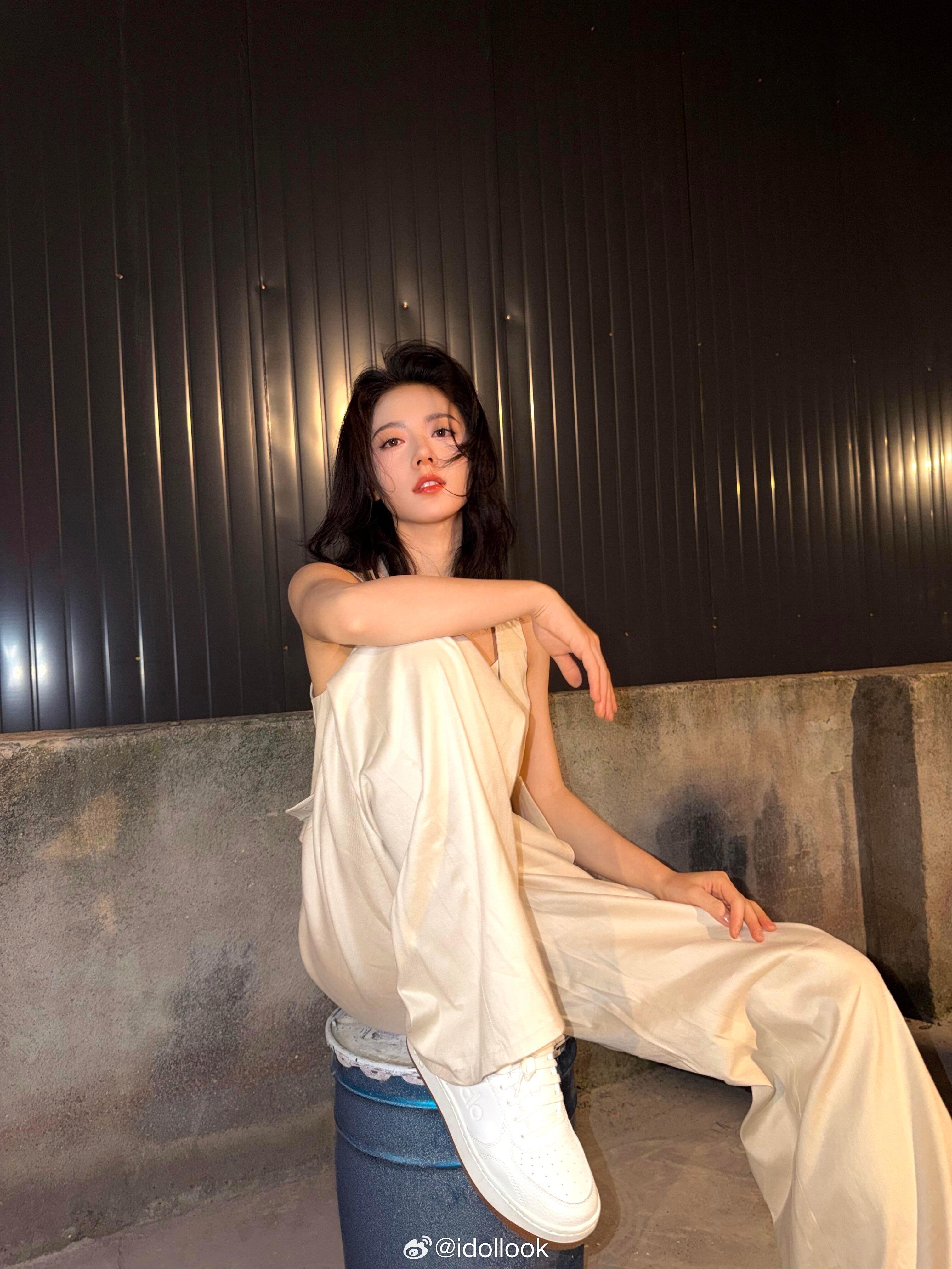 赵今麦 全套Alo的夜晚酷女孩，高端线夏日系列穿起，黑夜闪光灯下漂亮得很醒目~ ​​​