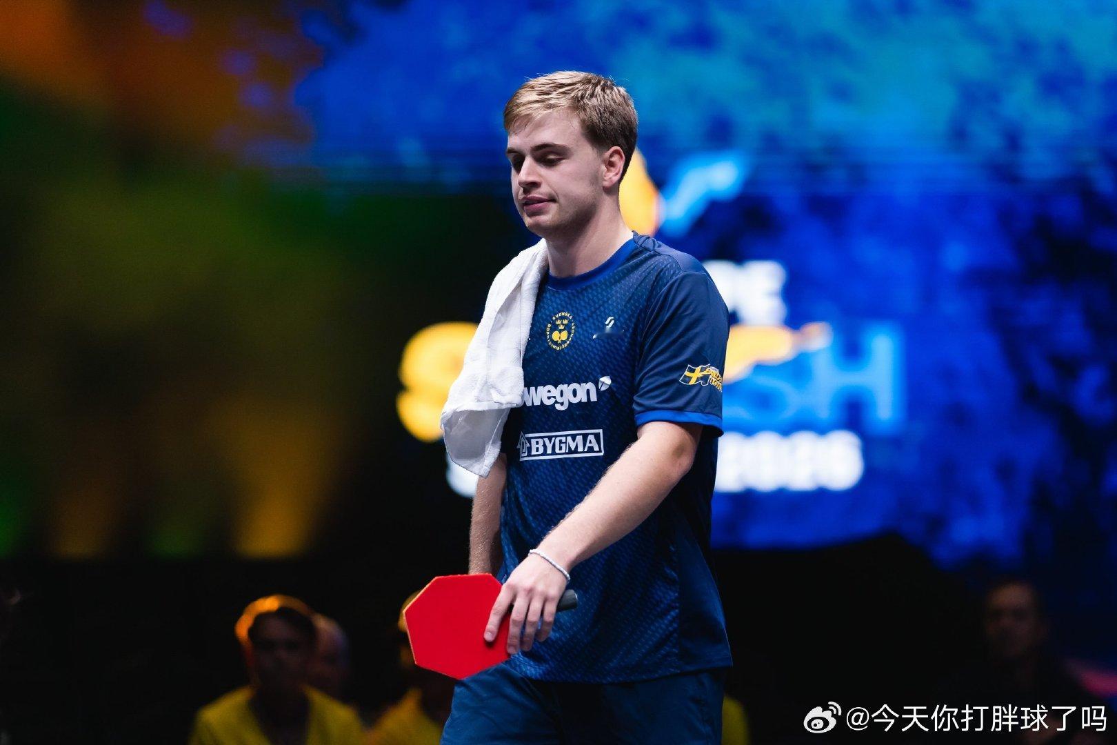莫雷加德：嗯，我想这就是竞技体育吧… 祝贺迪米特里·奥恰洛夫，祝你下一...