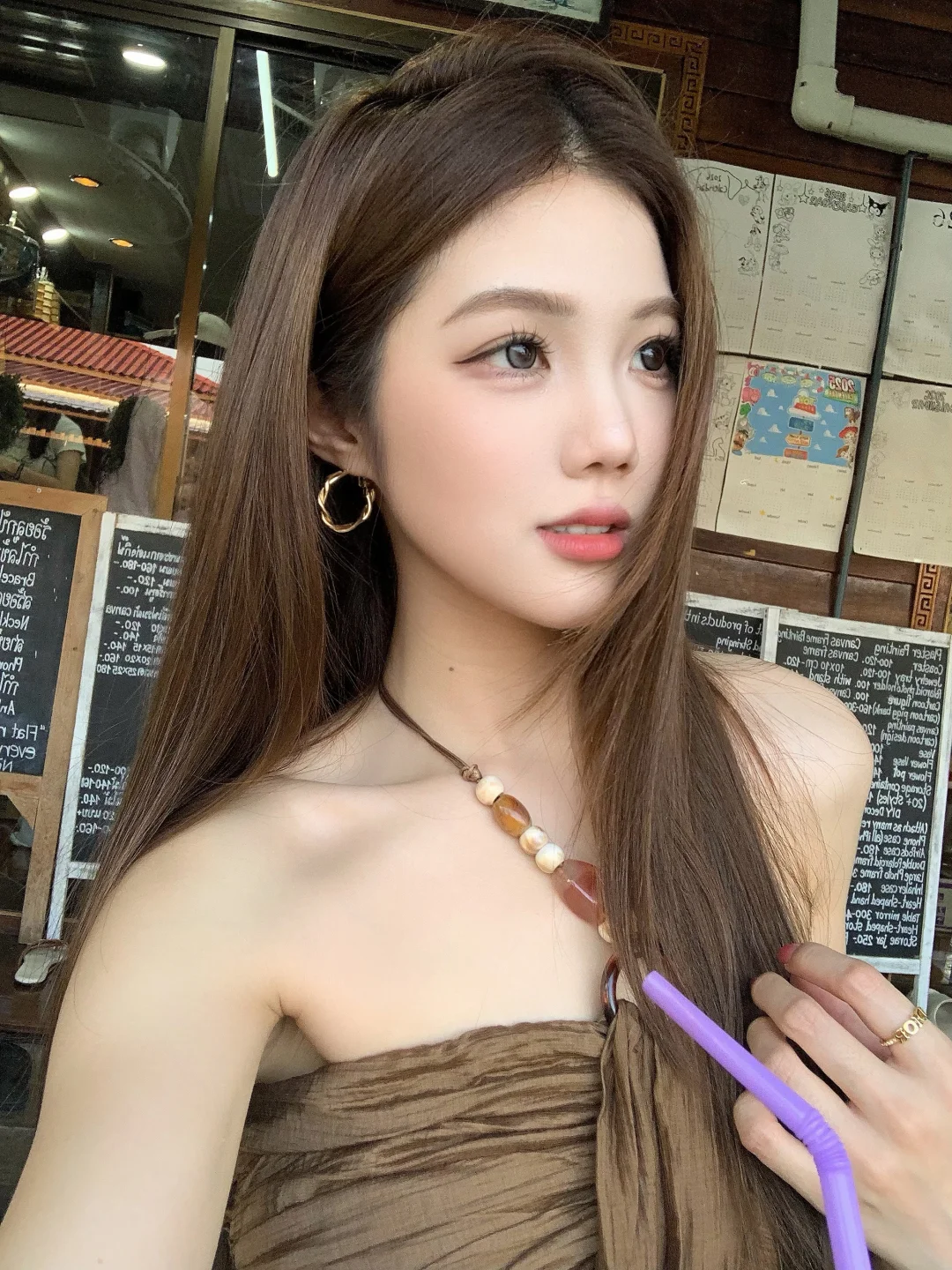 世界很坏，但我的脸很好啊