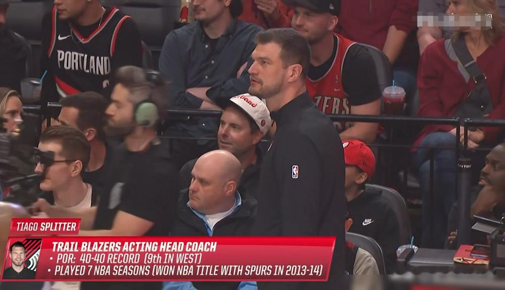 别吹了！杨瀚森那个季后赛篮板，撕开的是块遮羞布。 翻翻数据，常规赛场...