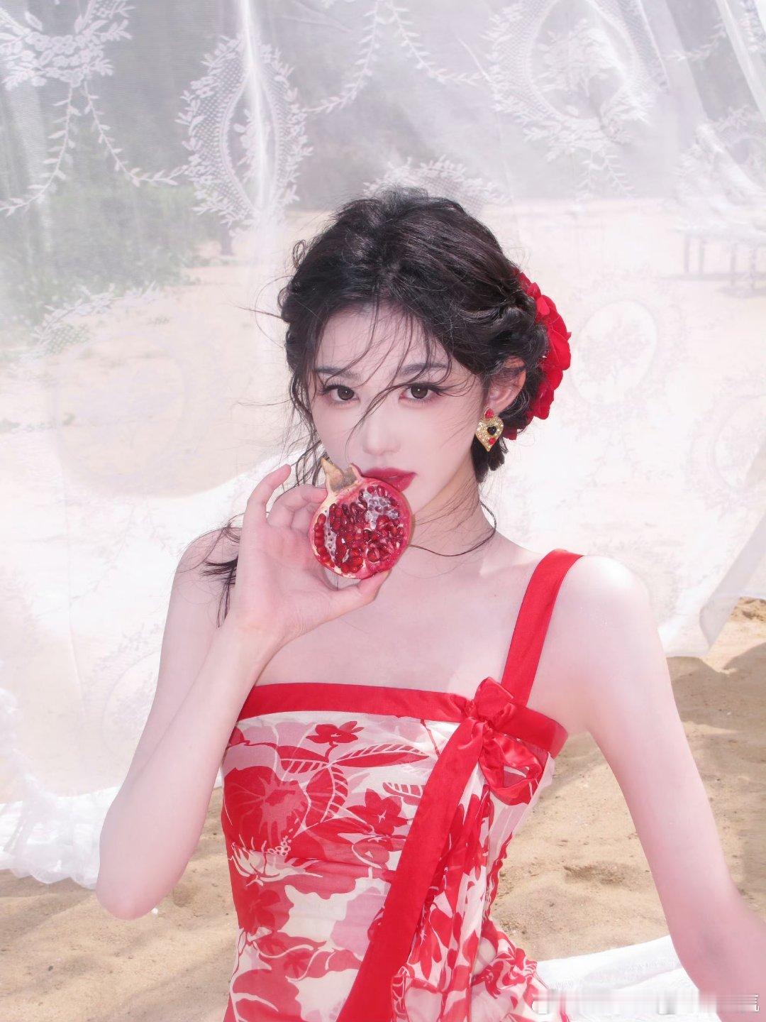 ❄️#孔雪儿逐玉# ❄️#孔雪儿天行九歌之举世无双# 

春散里的一抹殷红，也是救赎我青春的主角，明媚似阳光. 𝓐 𝓽𝓸𝓾𝓬𝓱 𝓸𝓯 𝓻𝓮𝓭 𝓲𝓷 𝓽𝓱𝓮 𝓼𝓹𝓻𝓲𝓷𝓰 𝓲𝓼 𝓪𝓵𝓼𝓸 𝓽𝓱

​