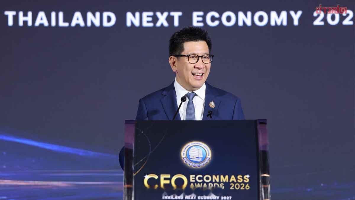 【泰国财政部长警示全球经济面临五大风险：贸易战、高利率、人工智能、气候变化与能源危机】

泰国副总理兼财政部长埃卡尼提（Ekniti Nitithanprapas）在泰国经济记者协会举办的专题演讲“泰国经济新篇章2027：泰国经济的未来”中表示，当前泰国经济犹如一艘在风浪中航行的小船，面临复杂多变的外部环 ​