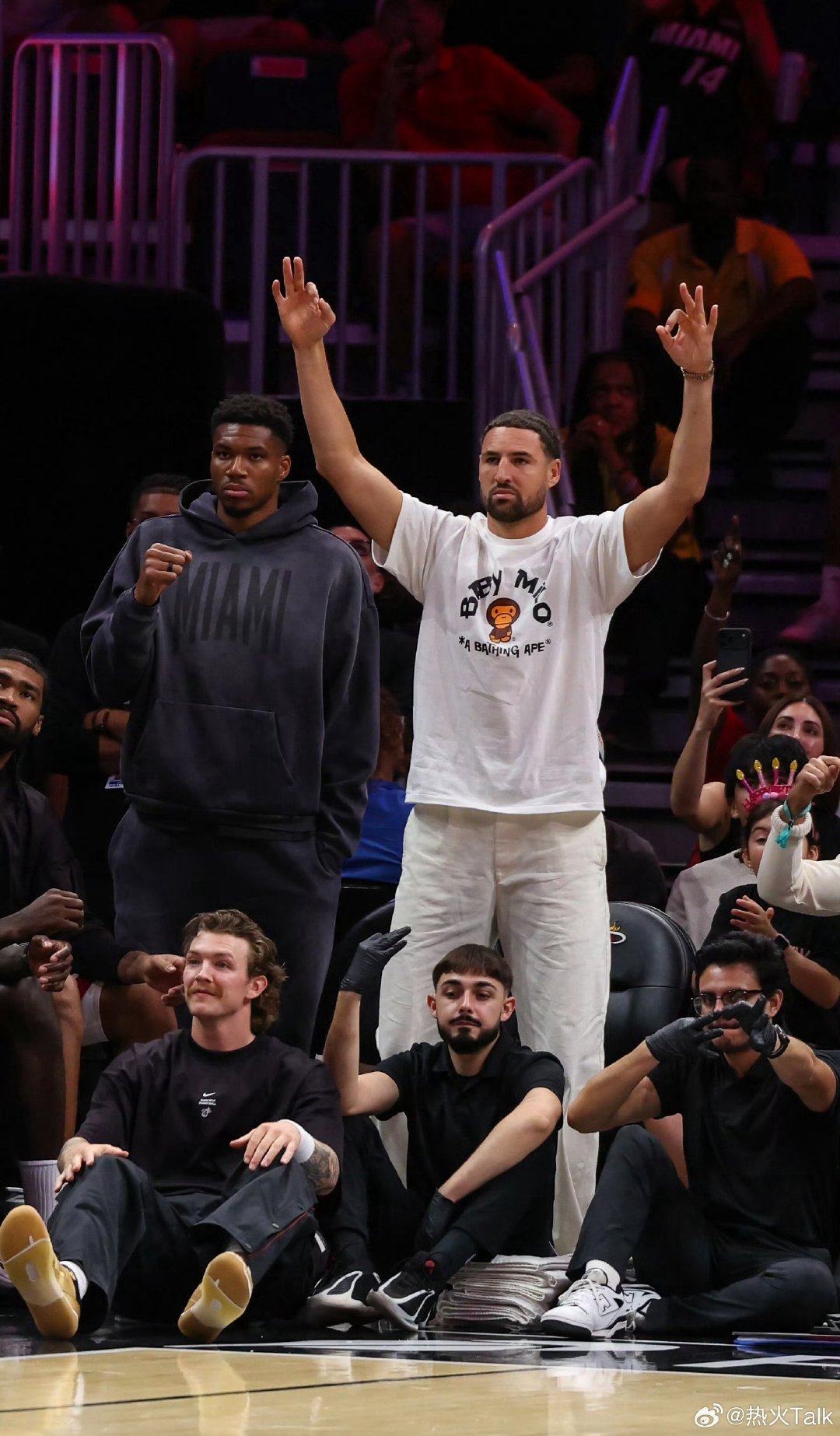 嘴哥和字母哥穿同款套装
#nba##字母哥# ​
