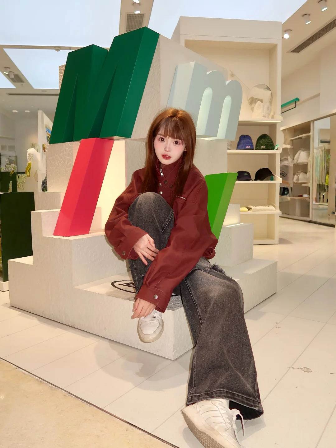 不一样的我｜把潮牌店拍成秀场又韩又酷ootd