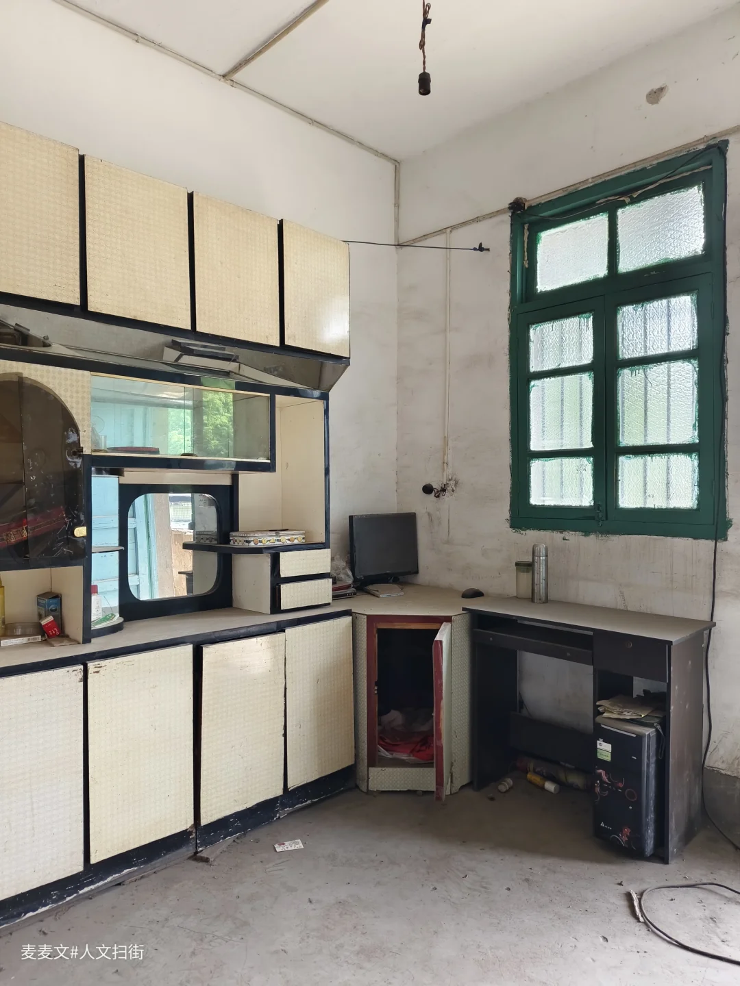 【合川】红旗煤矿工人闲置多年的家