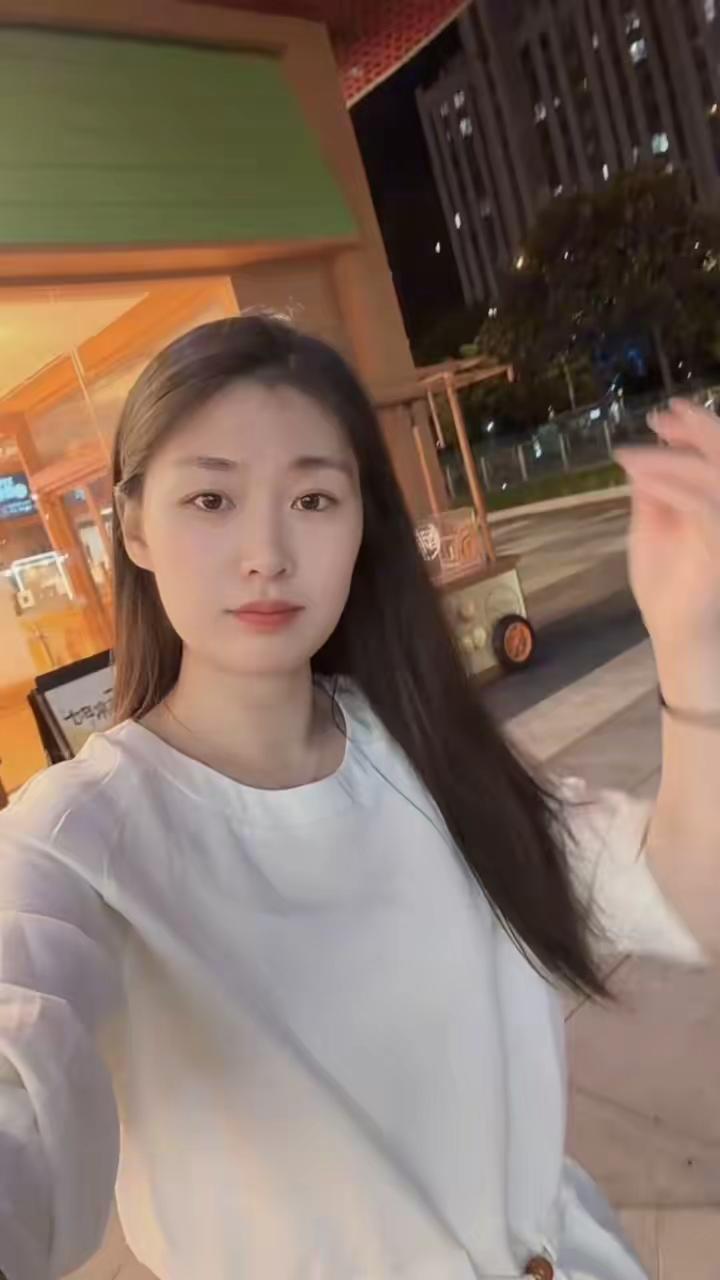 生于1992年，35岁，前奏一响拾起多少人的青春回忆，第一批听任贤齐《流着泪的你的脸》，现在都多大了？经典老歌 流着泪的你的脸 任贤齐